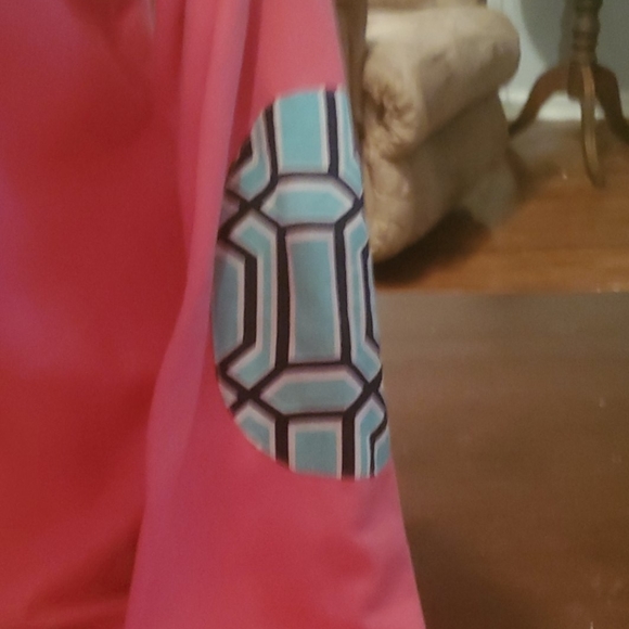 Simply Southern Pullover Size small - Picture 3 of 7